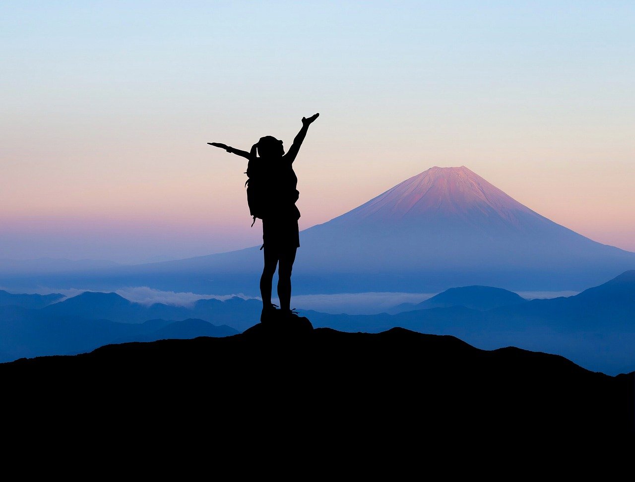 散歩のついでに富士山に登った人はいない